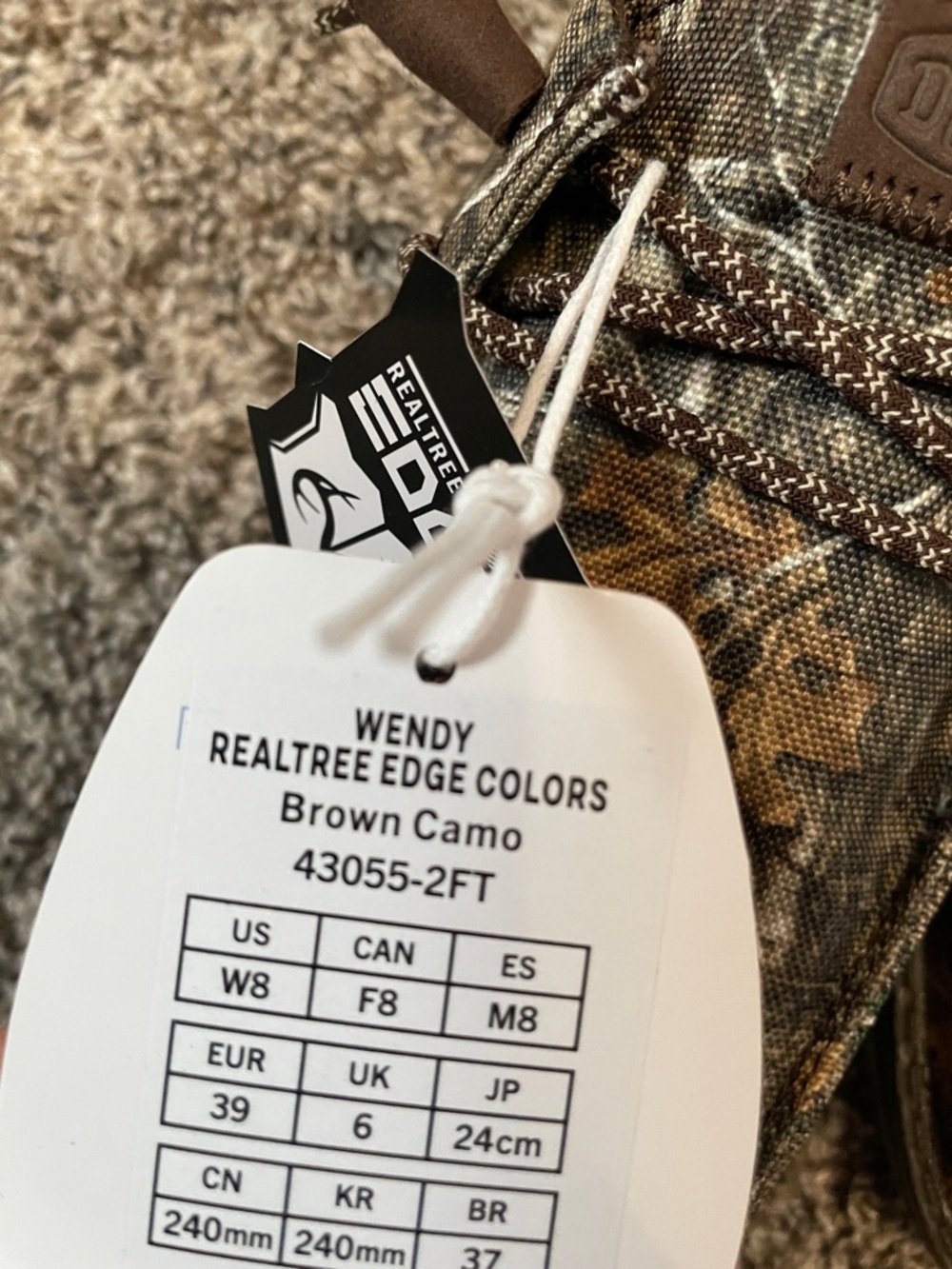 Women’s Realtree Edge Camo Hey Dudes NWT - Picture 4 of 9